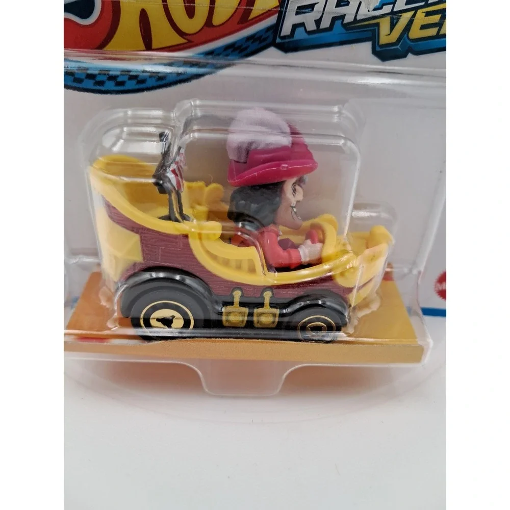 Hot Wheels Racer Verse Captain Hook Car‎